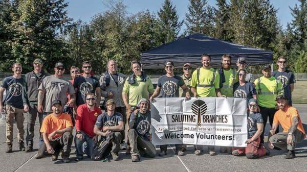 Seattle's tree experts at Pacific Arboriculture standing together